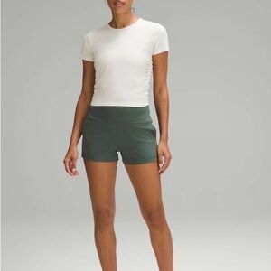 Lululemon Athletica align classic fit HR short size 4. Dark forest